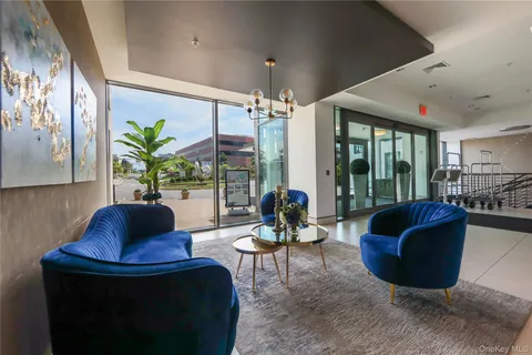 $415,000 | 701 Ridge Hill Boulevard, Unit 11L, Yonkers, NY 10710