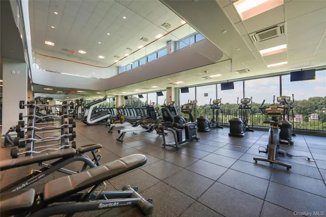 $415,000 | 701 Ridge Hill Boulevard, Unit 11L, Yonkers, NY 10710