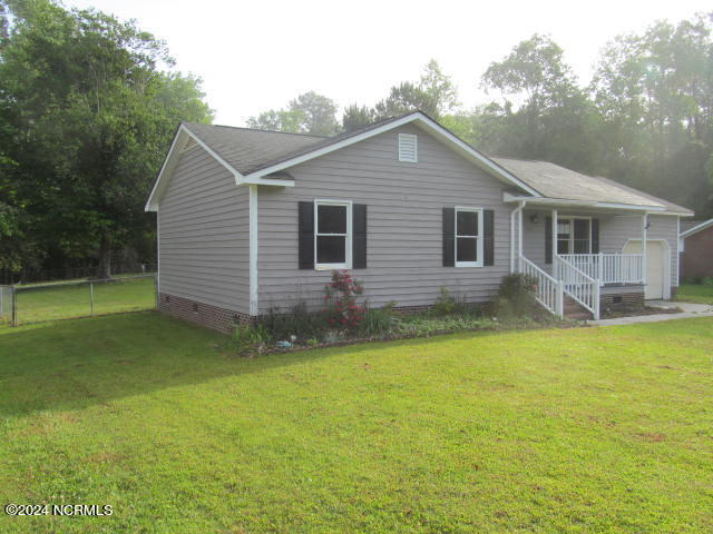 863 Mill River Road Jacksonville, NC 28540 - Photo 15 of 16 Left Side