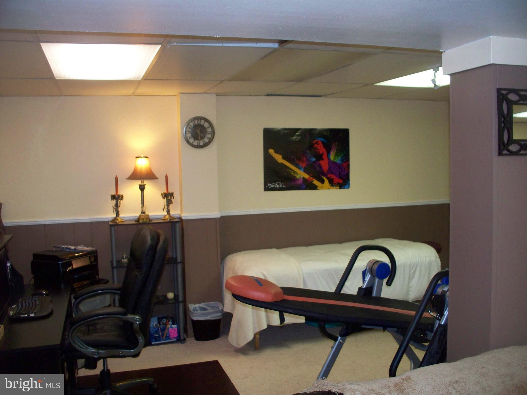 15114 Trail Ridge Road Southwest Cumberland, MD 21502 - Photo 23 of 30 Family Room