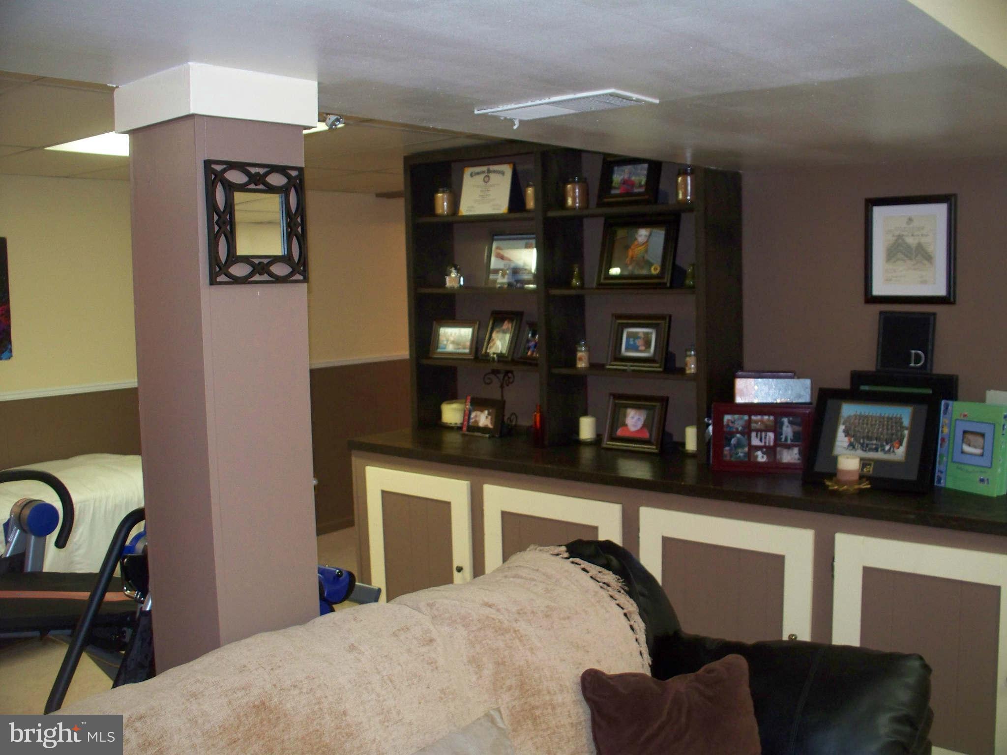 15114 Trail Ridge Road Southwest Cumberland, MD 21502 - Photo 24 of 30 Family Room
