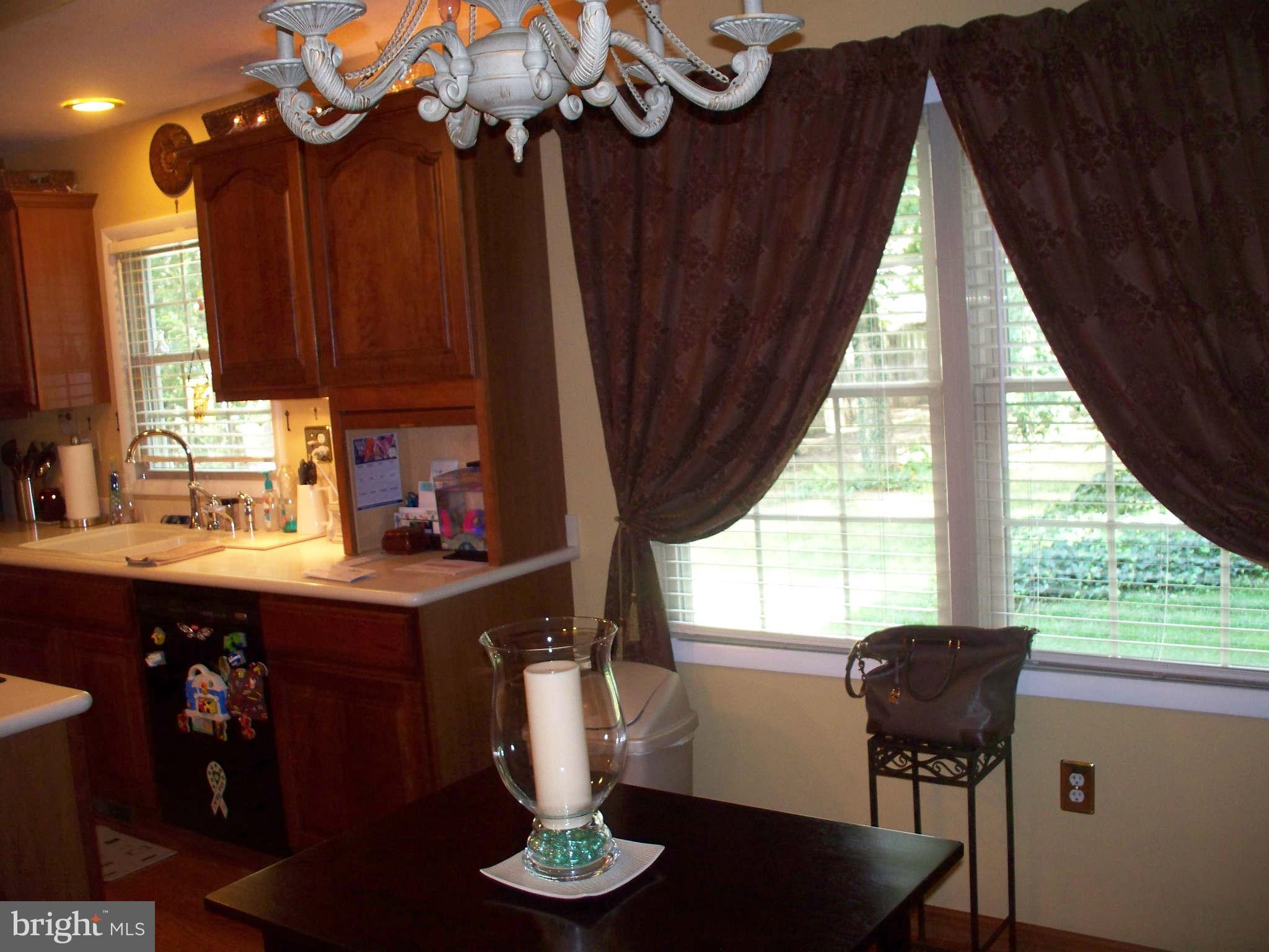 15114 Trail Ridge Road Southwest Cumberland, MD 21502 - Photo 8 of 30 Kitchen