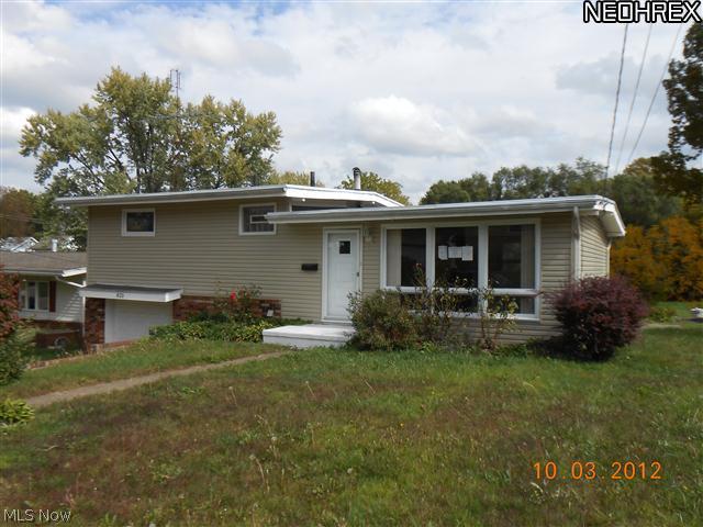 820 Lakeview Avenue Northwest Canton, OH 44708 - Photo 1 of 11 Gallery Image 1