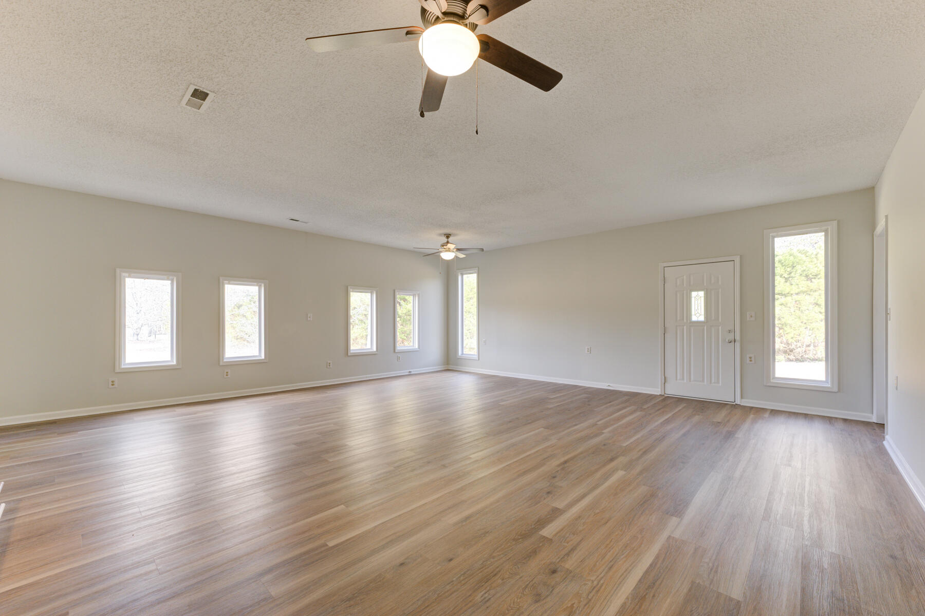 135 Green Acres Road Harleyville, SC 29448 - Photo 13 of 32 135 Green Acres Rd, Harleyville SC (13)