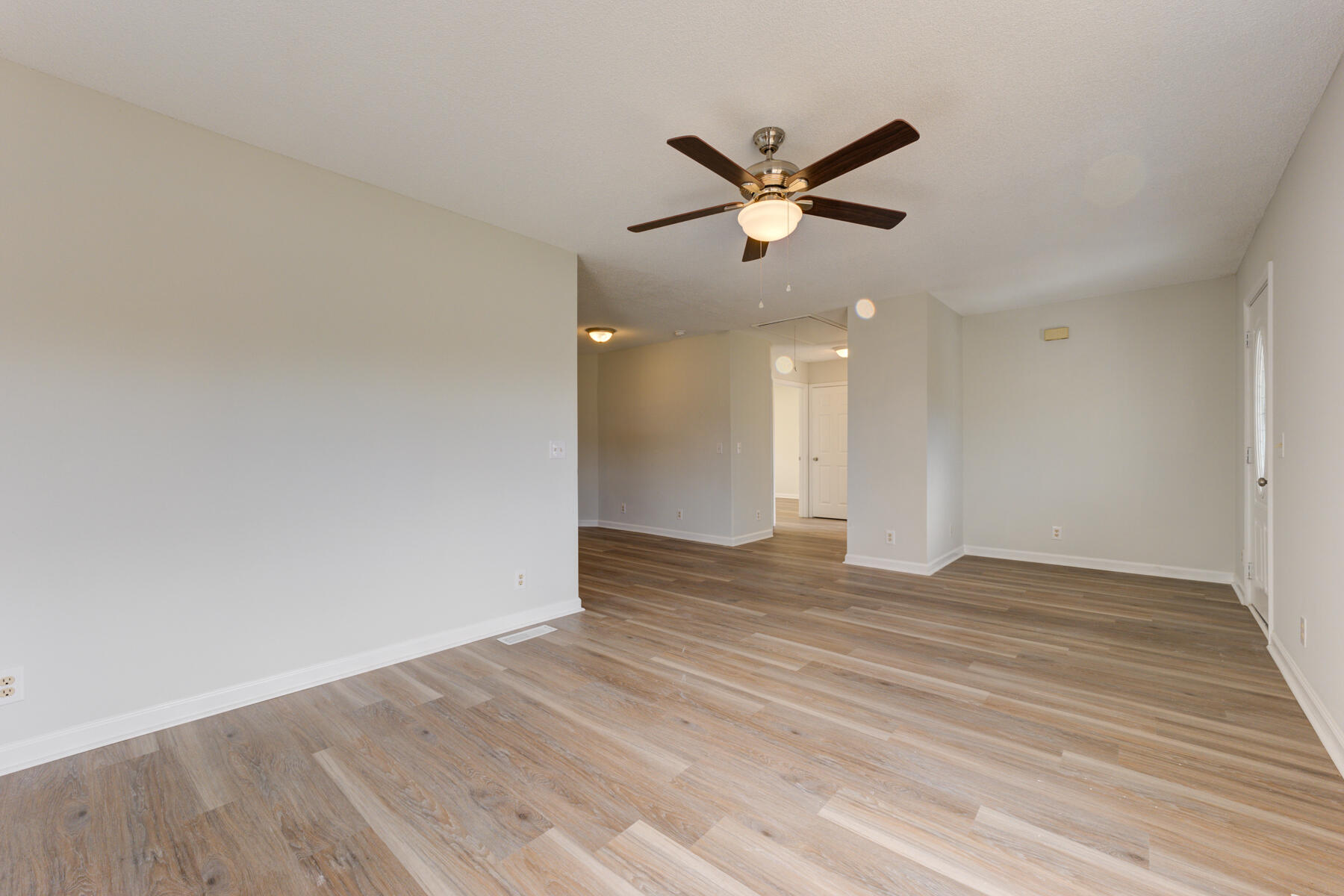 135 Green Acres Road Harleyville, SC 29448 - Photo 5 of 32 135 Green Acres Rd, Harleyville SC (6)