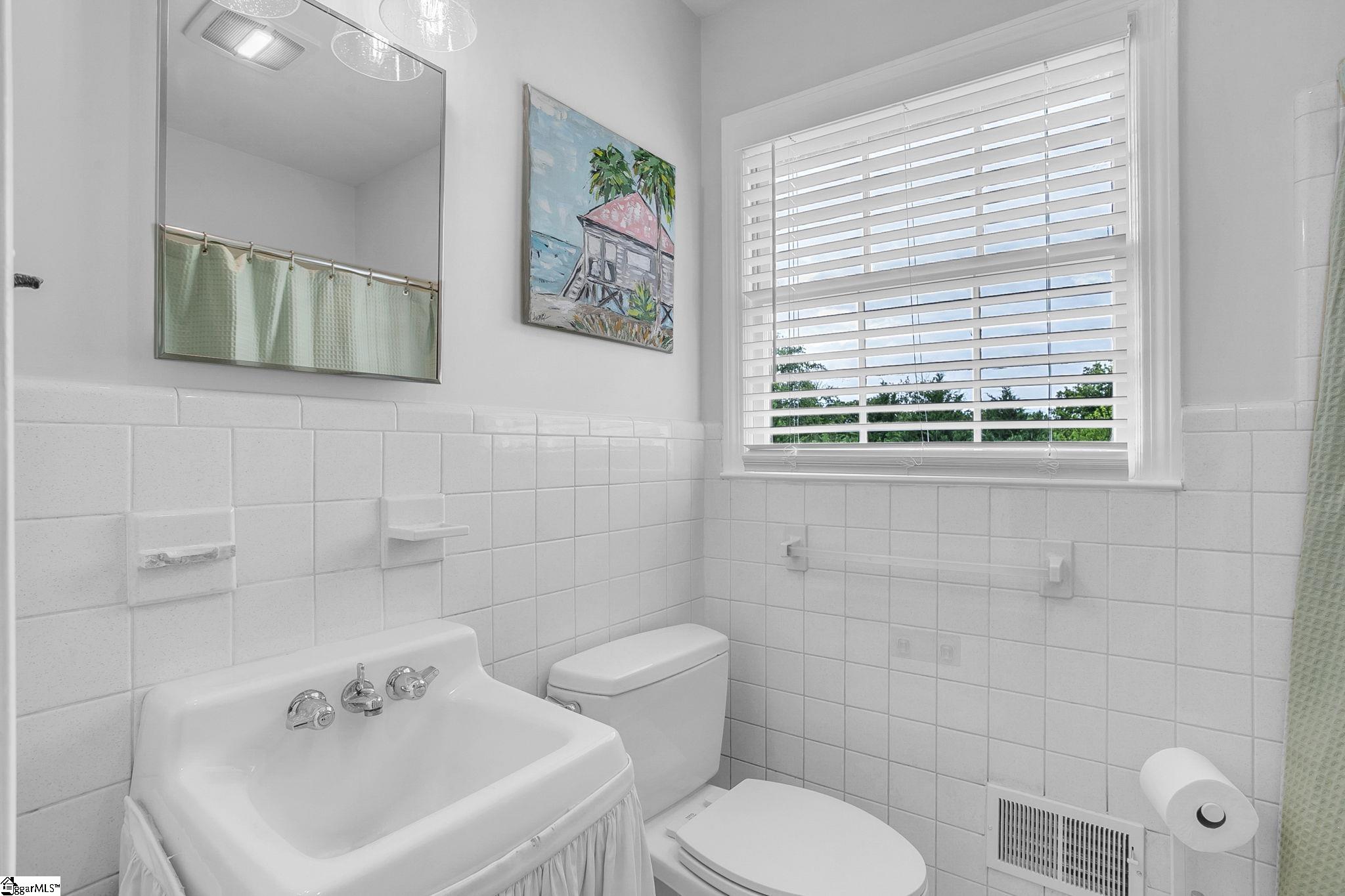 602 Wembley Road Greenville, SC 29607 - Photo 27 of 41