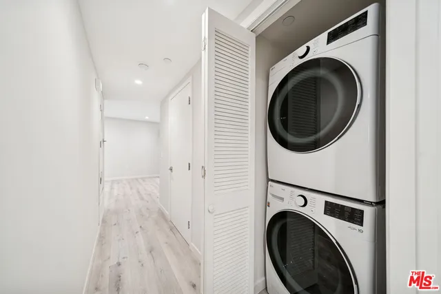 $4,611 | 1051 South Corning Street, Unit 103, Los Angeles, CA 90035