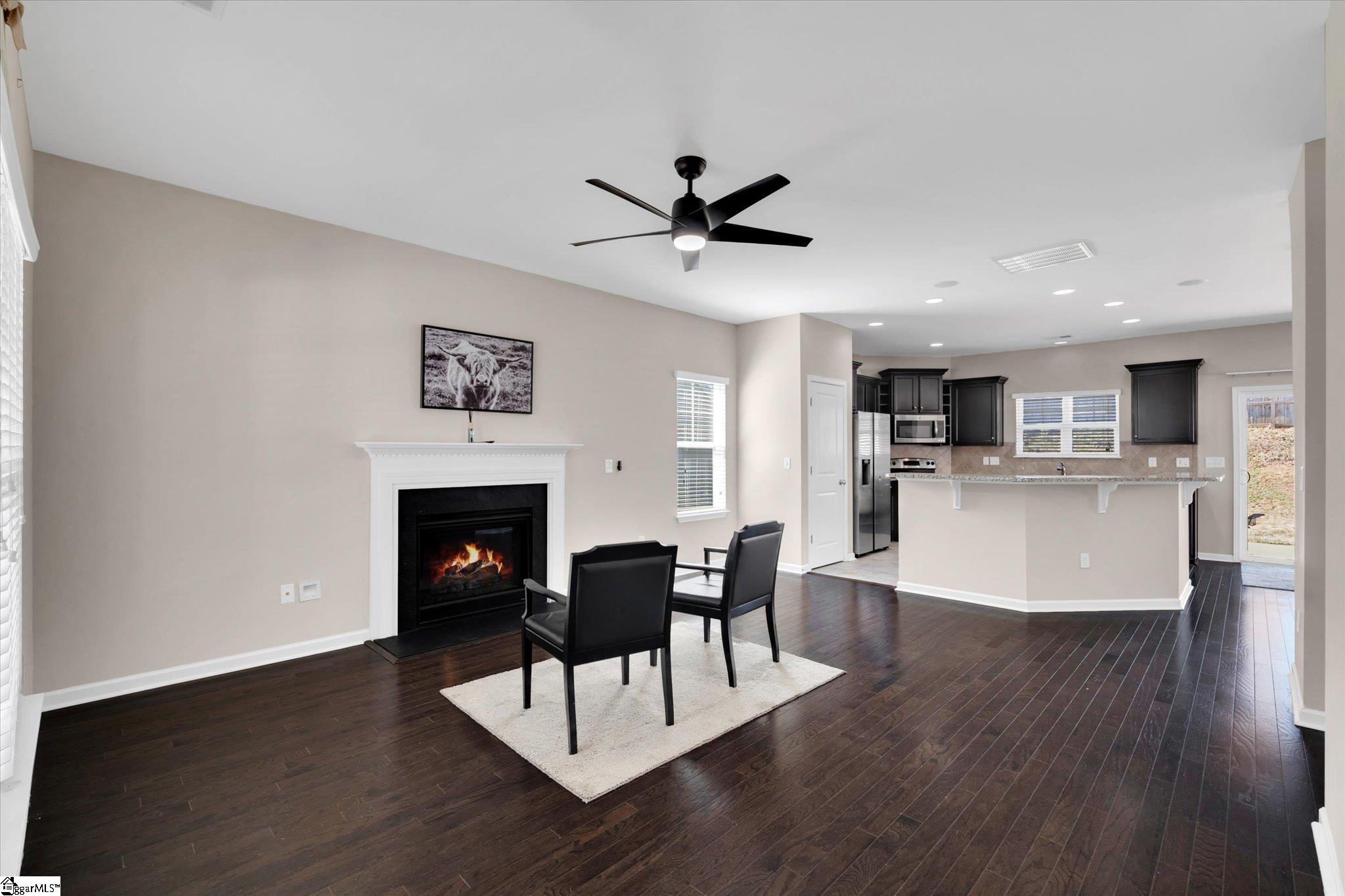 618 South Windowpane Way Duncan, SC 29334 - Photo 3 of 29 Gallery Image 3