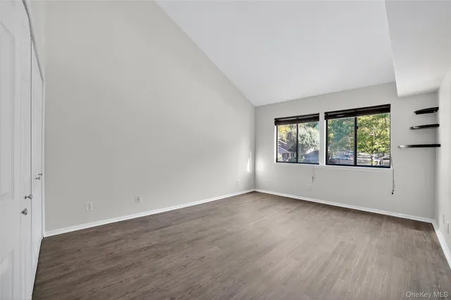 $374,999 | 132 Stonemeadow Drive, South Salem, NY 10590