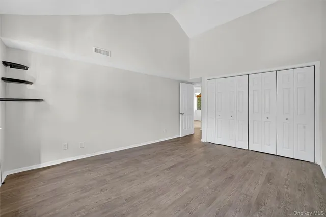 $374,999 | 132 Stonemeadow Drive, South Salem, NY 10590