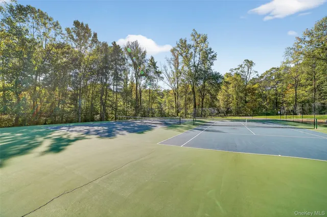 $374,999 | 132 Stonemeadow Drive, South Salem, NY 10590