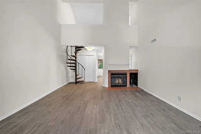 $374,999 | 132 Stonemeadow Drive, South Salem, NY 10590