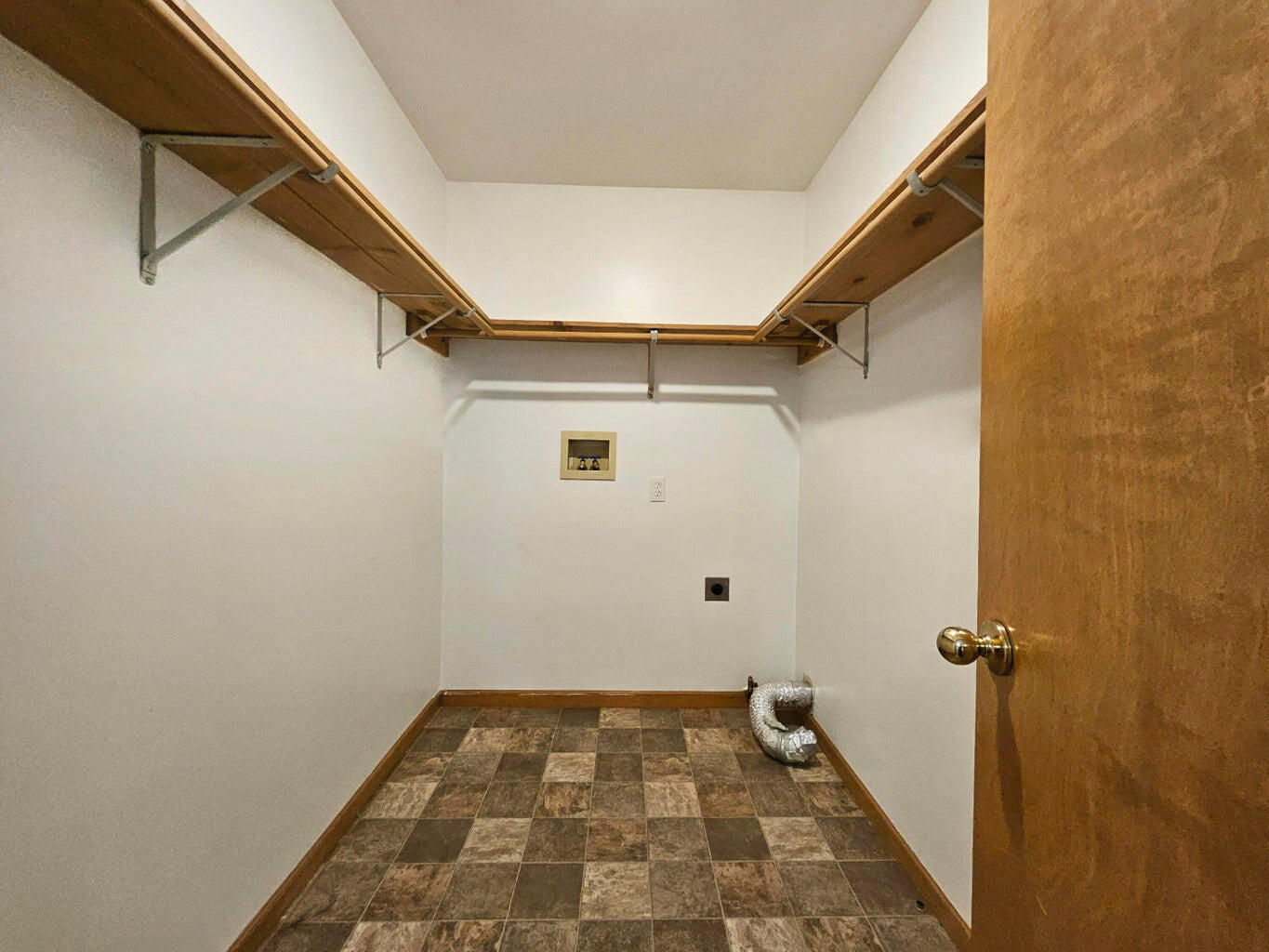 647 North Calumet Road Chesterton, IN 46304 - Photo 26 of 42