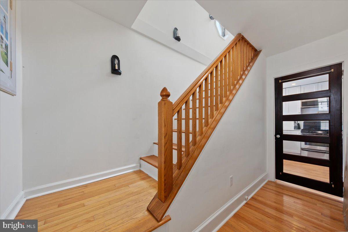 313 Fairview Avenue Moorestown, NJ 08057 - Photo 26 of 47 a view of an entryway