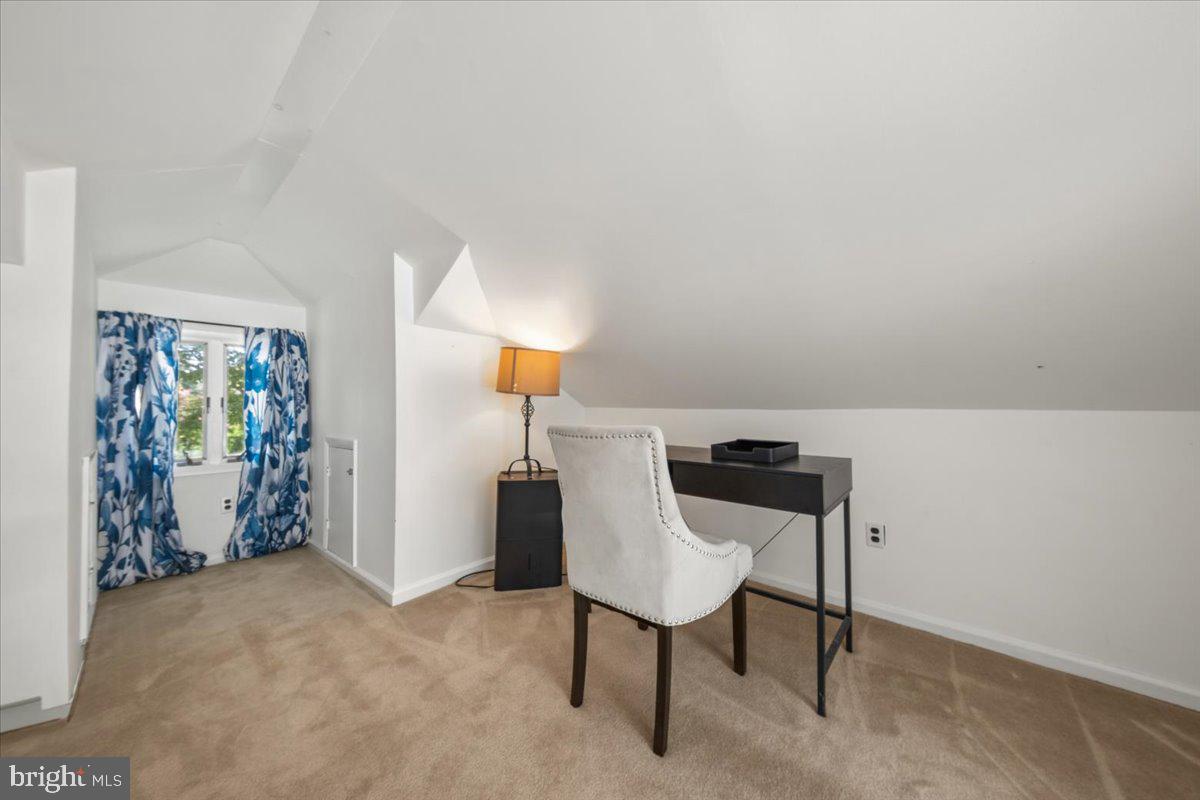 313 Fairview Avenue Moorestown, NJ 08057 - Photo 31 of 47 a workspace with furniture and a window