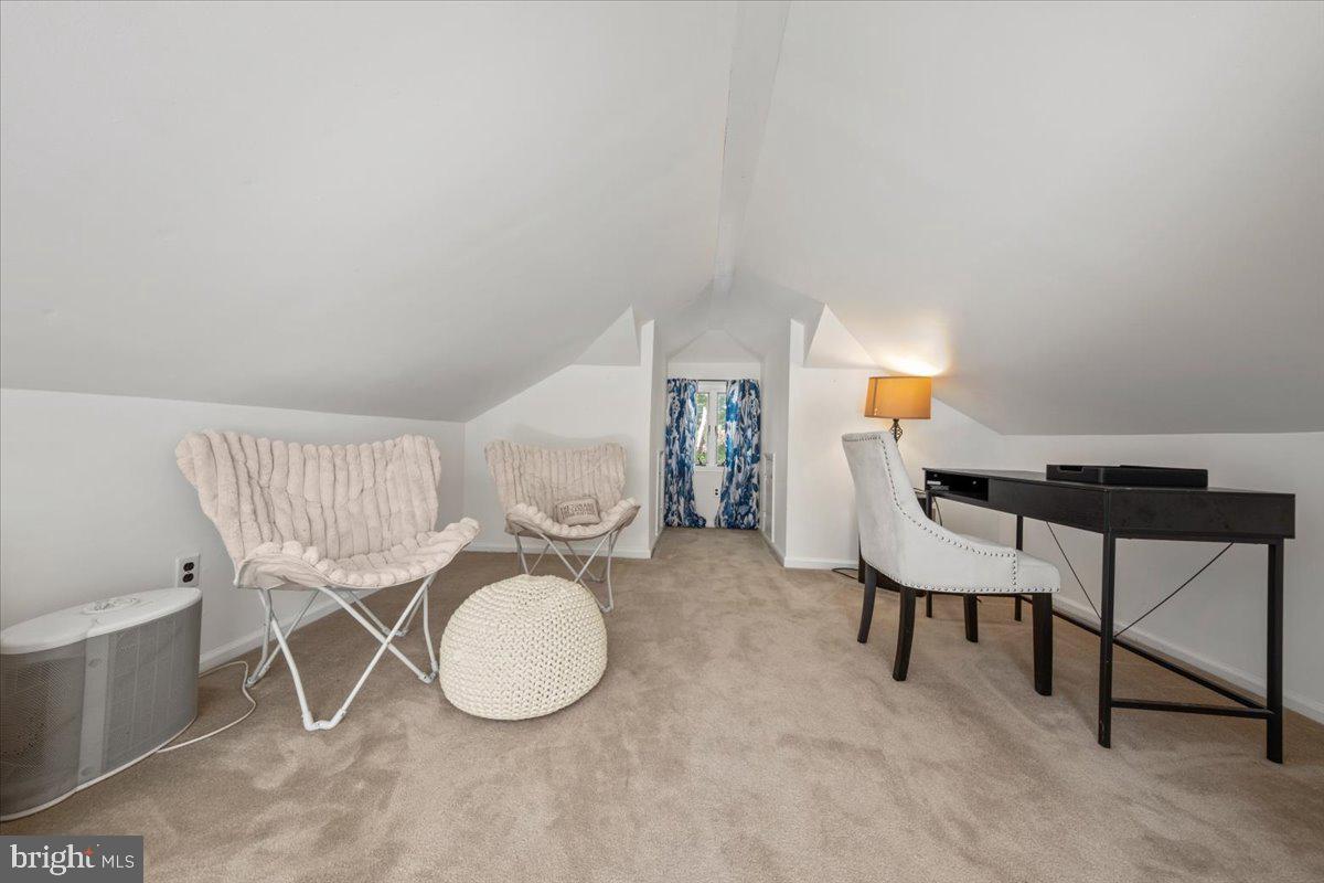 313 Fairview Avenue Moorestown, NJ 08057 - Photo 33 of 47 a room with chairs and a table