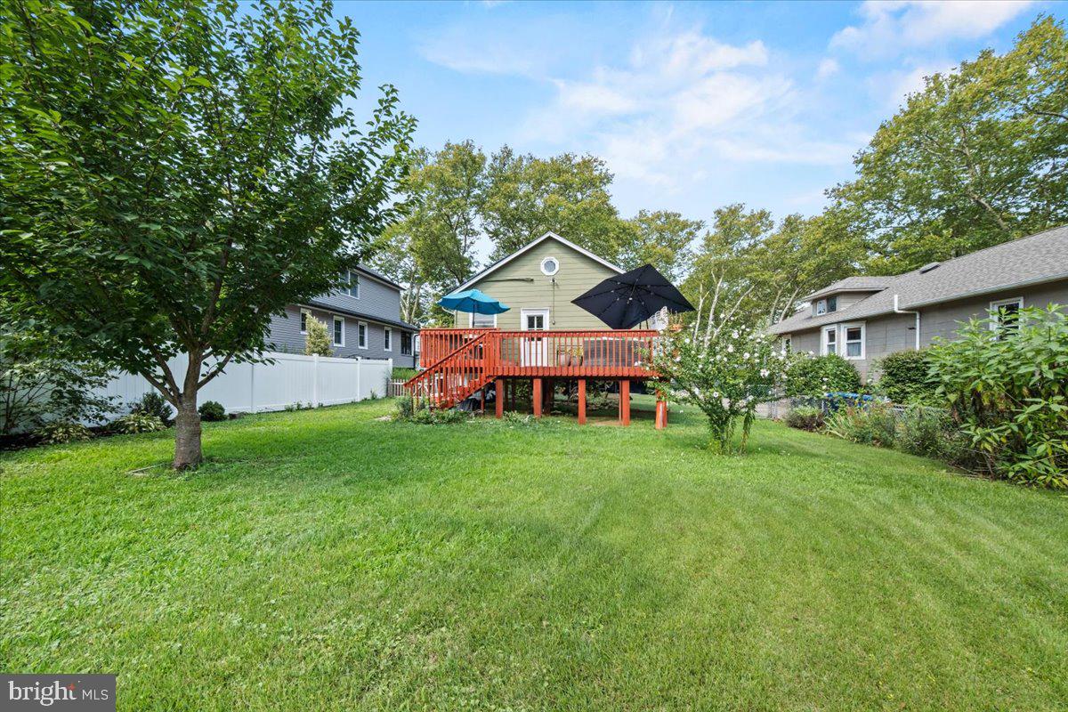 313 Fairview Avenue Moorestown, NJ 08057 - Photo 43 of 47 a front view of a house with a garden