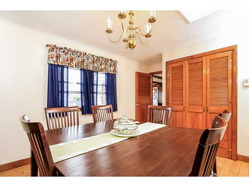 1 Major Arnold Road Narragansett, RI 02882 - Photo 9 of 25 Dining Room.