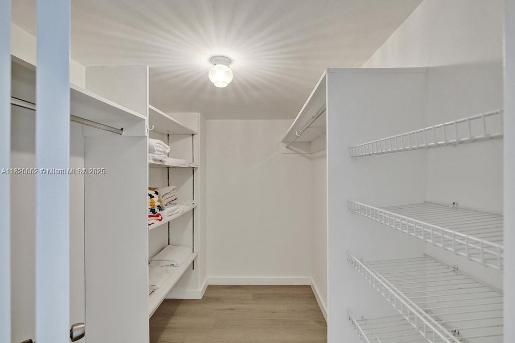 5005 Collins Avenue, Unit 424 Miami Beach, FL 33140 - Photo 15 of 22