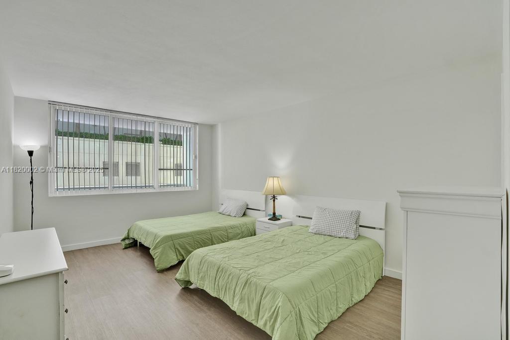 5005 Collins Avenue, Unit 424 Miami Beach, FL 33140 - Photo 16 of 22