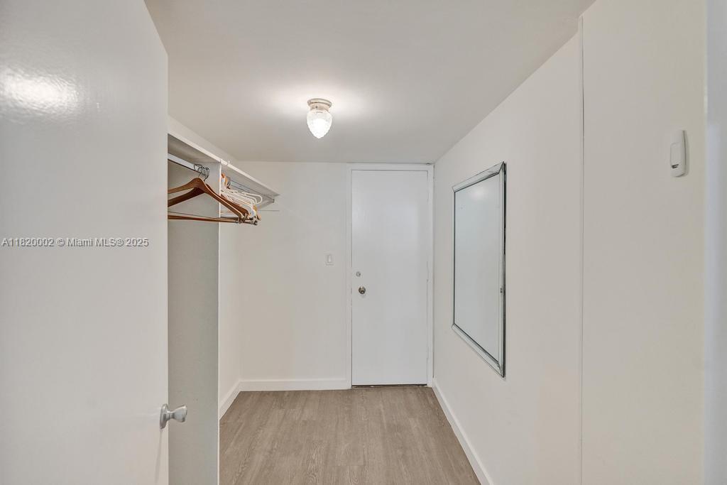 5005 Collins Avenue, Unit 424 Miami Beach, FL 33140 - Photo 19 of 22