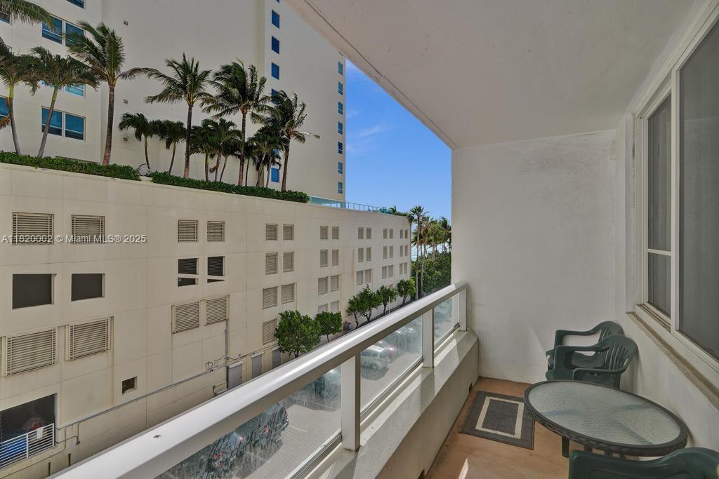 5005 Collins Avenue, Unit 424 Miami Beach, FL 33140 - Photo 2 of 22