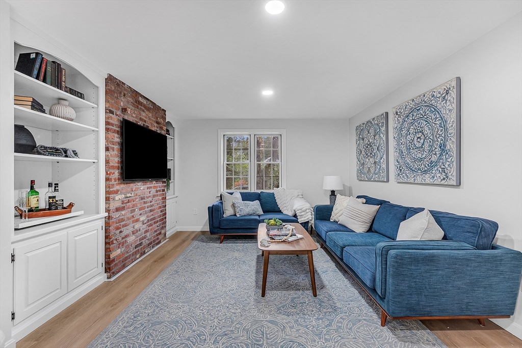 6 Black Oak Road Barnstable, MA 02648 - Photo 11 of 21