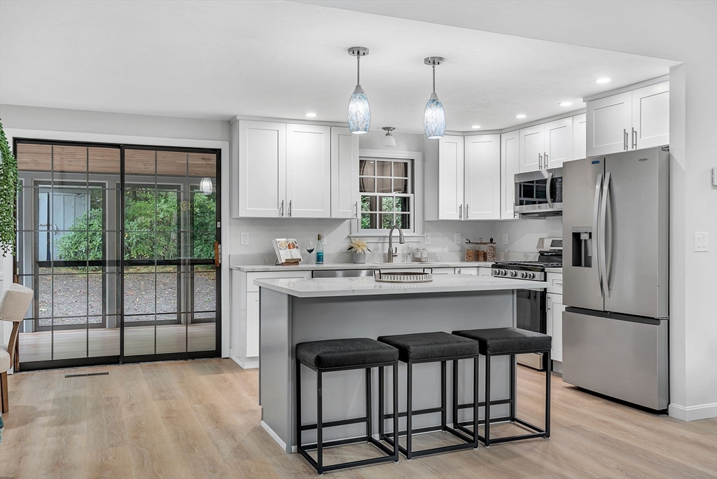 6 Black Oak Road Barnstable, MA 02648 - Photo 5 of 21