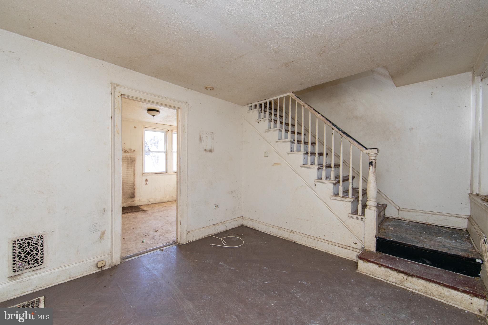 2825 North Constitution Road Camden, NJ 08104 - Photo 3 of 22