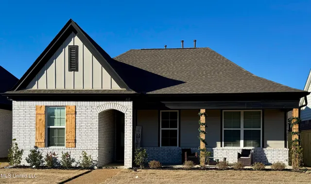 $347,900 | 612 Bolivar Drive, Nesbit, MS 38651