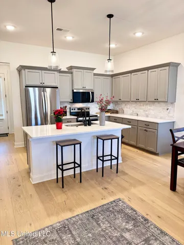 $347,900 | 612 Bolivar Drive, Nesbit, MS 38651