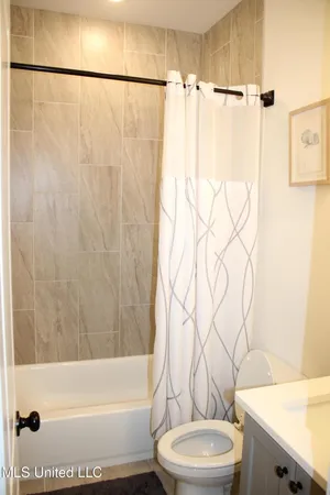 $347,900 | 612 Bolivar Drive, Nesbit, MS 38651