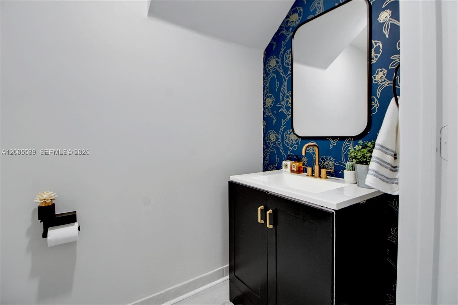 12766 Southwest 229th Terrace Miami, FL 33170 - Photo 9 of 33