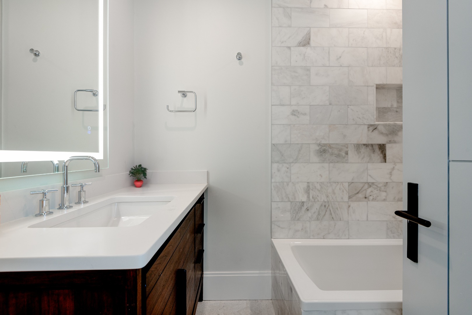111 Surfside Road Nantucket, MA 02554 - Photo 29 of 62 Gallery Image 29