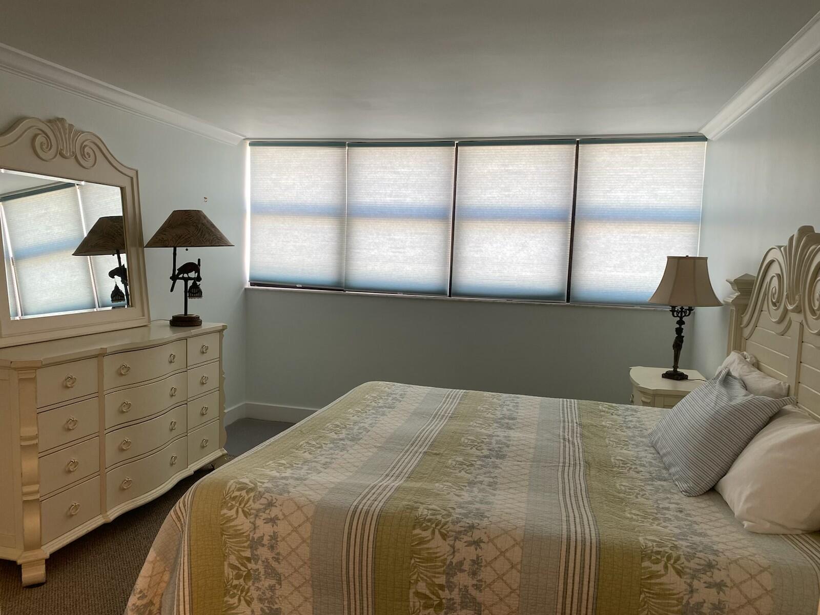 336 Golfview Road, Unit 303 North Palm Beach, FL 33408 - Photo 6 of 12 Master bedroom 2