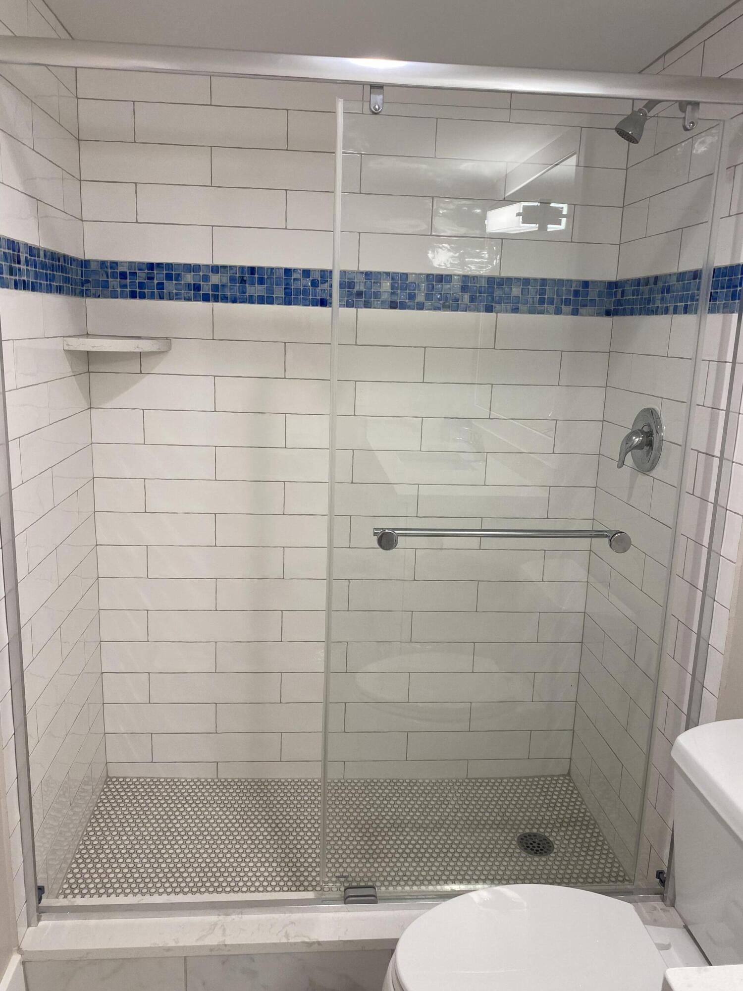 336 Golfview Road, Unit 303 North Palm Beach, FL 33408 - Photo 9 of 12 Master Bathroom 3
