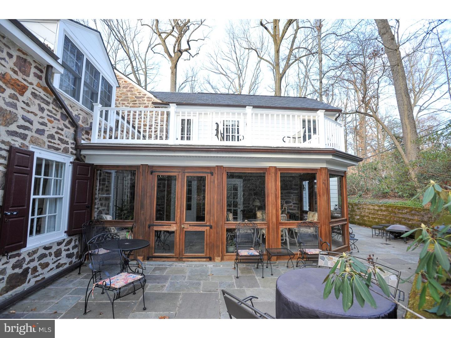 324 Woods Road Glenside, PA 19038 - Photo 4 of 25 Exterior Side