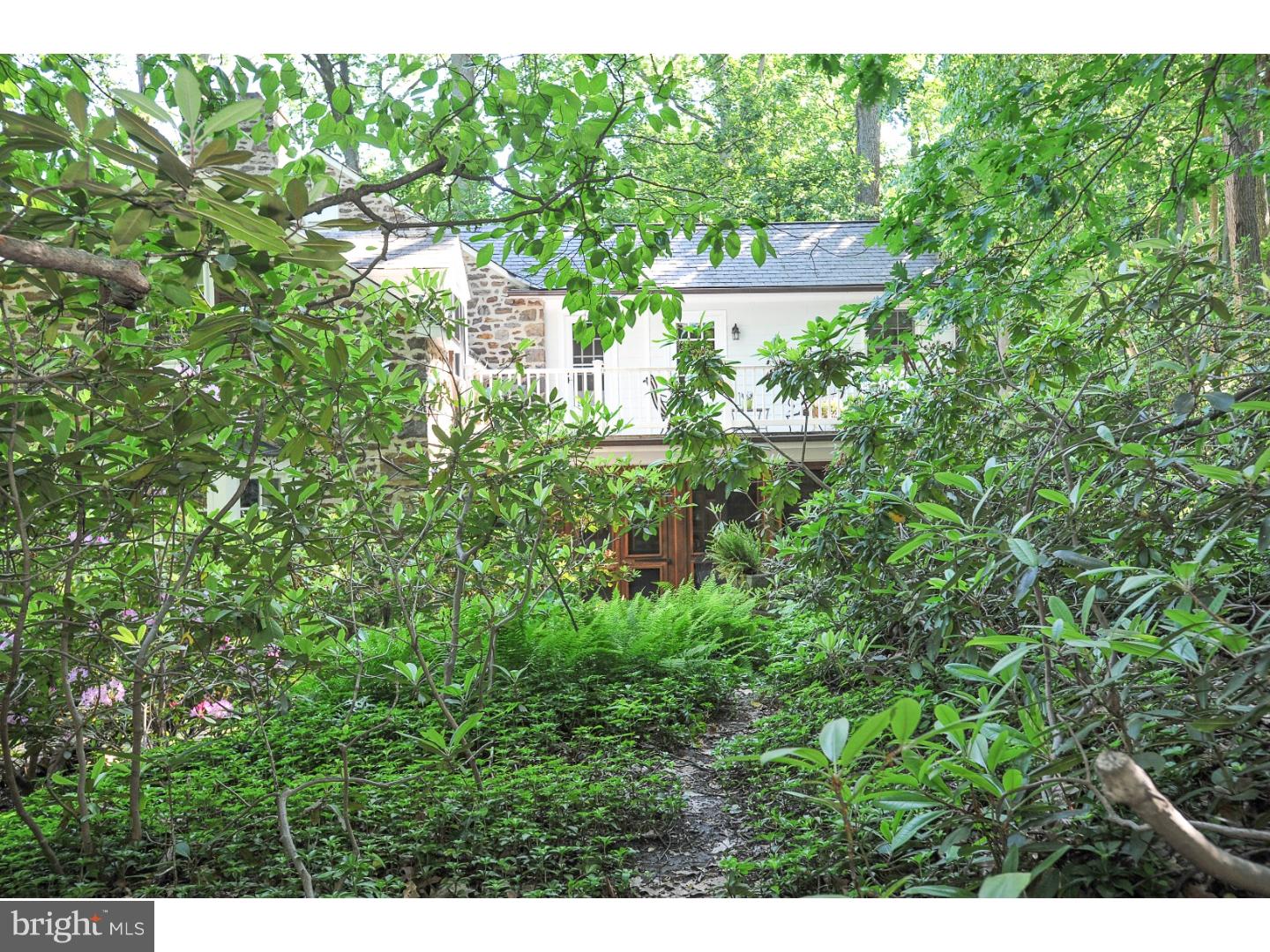 324 Woods Road Glenside, PA 19038 - Photo 6 of 25 Exterior Side