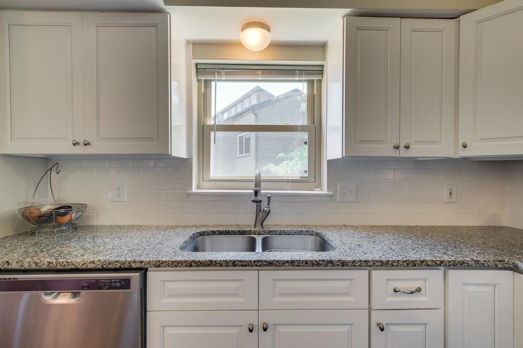 352 Summit Ridge Circle Nashville, TN 37215 - Photo 13 of 28 Gallery Image 13
