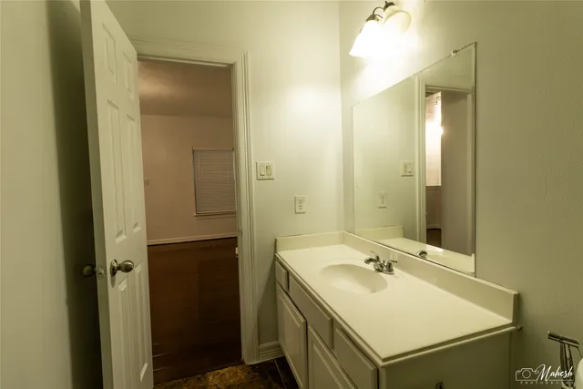 $2,200 | 10904 Panther Court, Houston, TX 77099