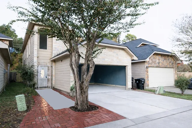 $2,200 | 10904 Panther Court, Houston, TX 77099