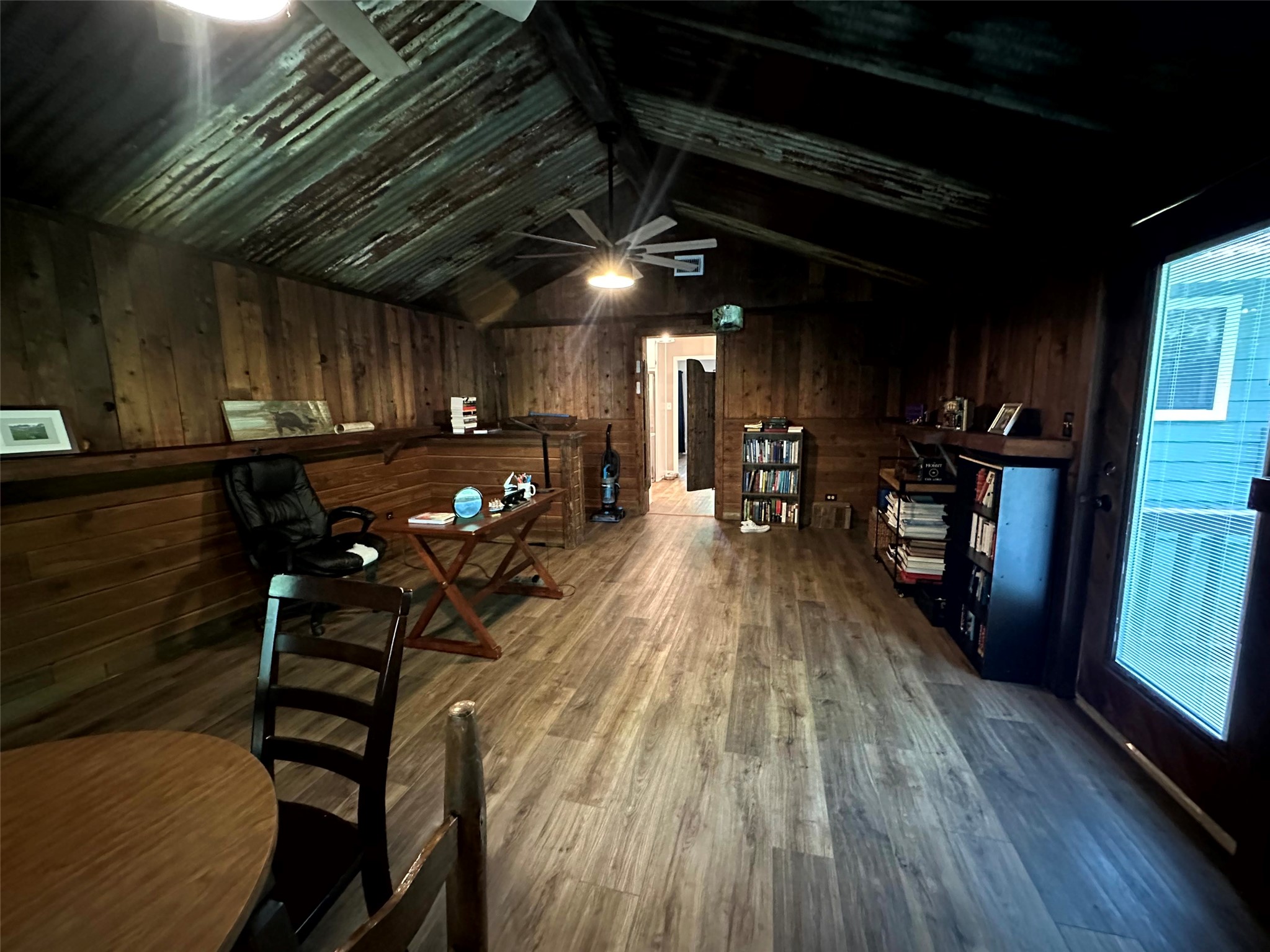 12289 Thompson Road Willis, TX 77318 - Photo 17 of 20 Perfect for a man cave!
