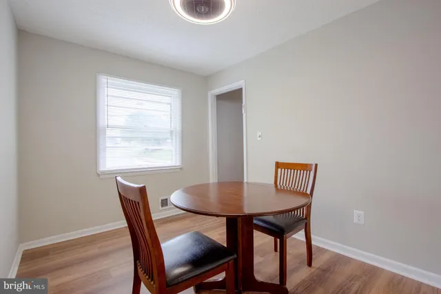 $529,900 | 7924 Manassas Drive, Manassas, VA 20111