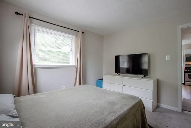 $529,900 | 7924 Manassas Drive, Manassas, VA 20111