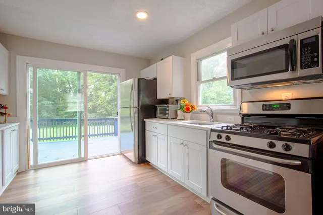 $529,900 | 7924 Manassas Drive, Manassas, VA 20111