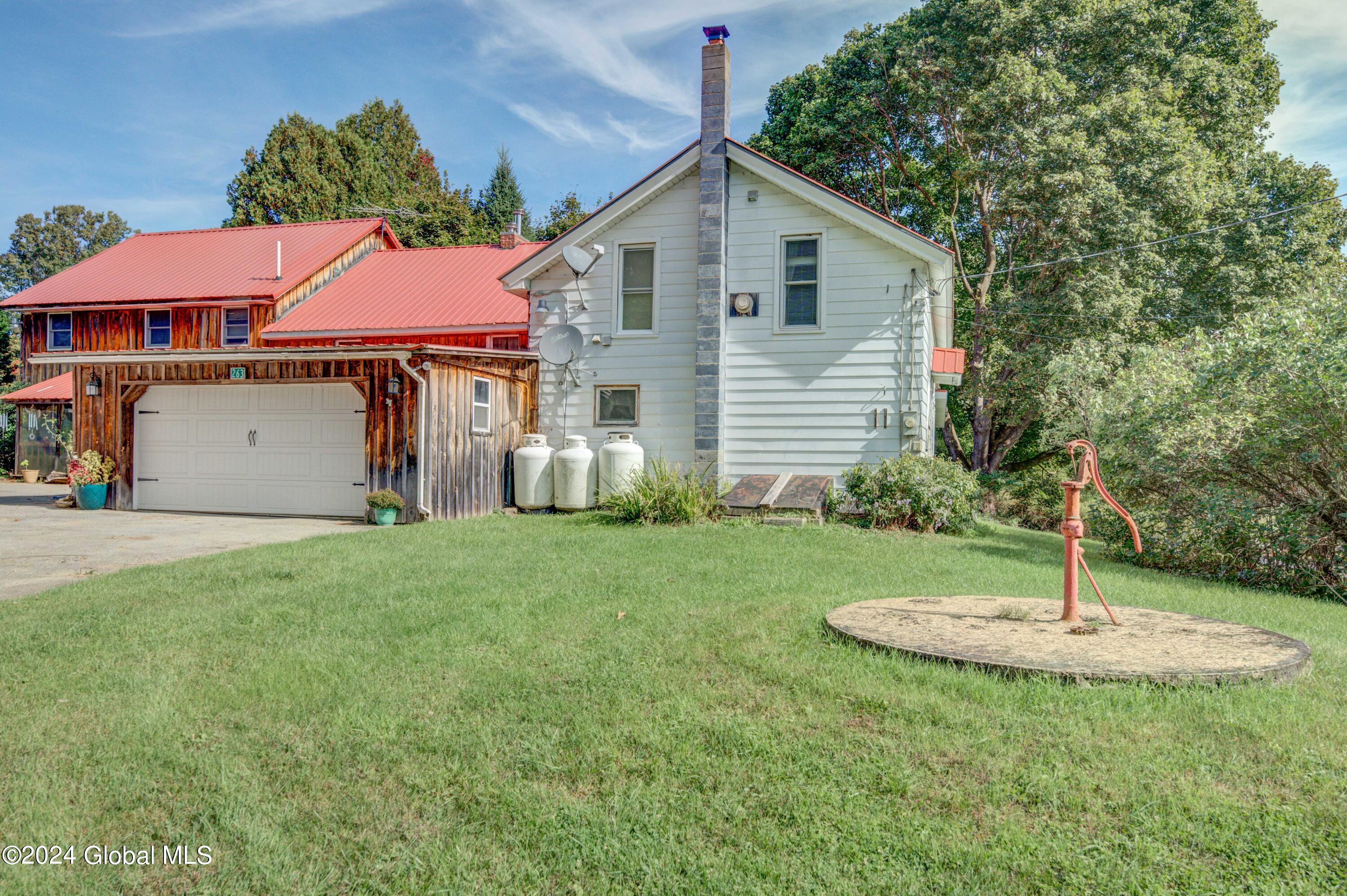 263 Griffis Road Gloversville, NY 12078 - Photo 9 of 91 263 Griffis Rd-67