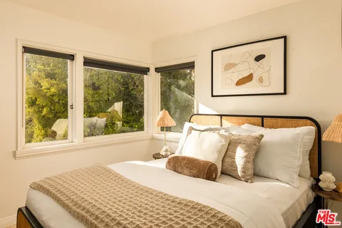 $1,895,000 | 1954 Comstock Avenue, Los Angeles, CA 90025