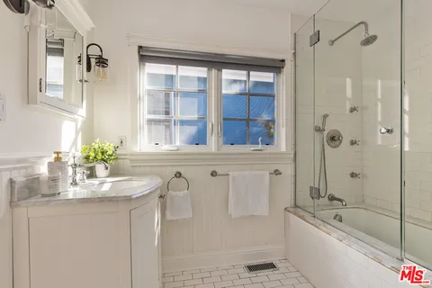 $1,895,000 | 1954 Comstock Avenue, Los Angeles, CA 90025