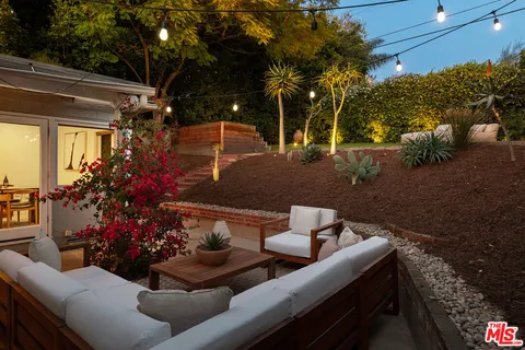 $1,895,000 | 1954 Comstock Avenue, Los Angeles, CA 90025