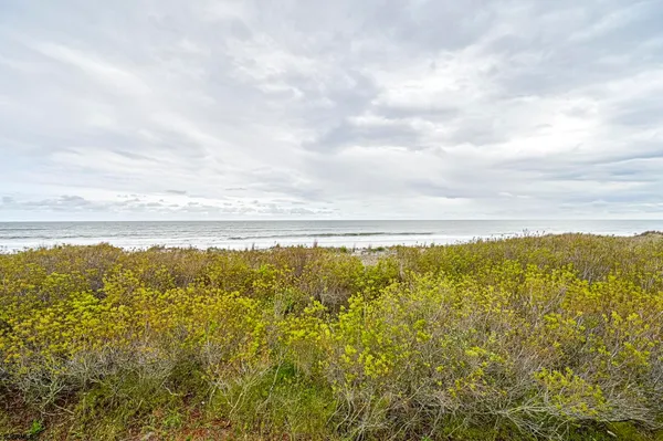 $4,000 | 400 East Brigantine Avenue, Unit 2C, Brigantine, NJ 08203